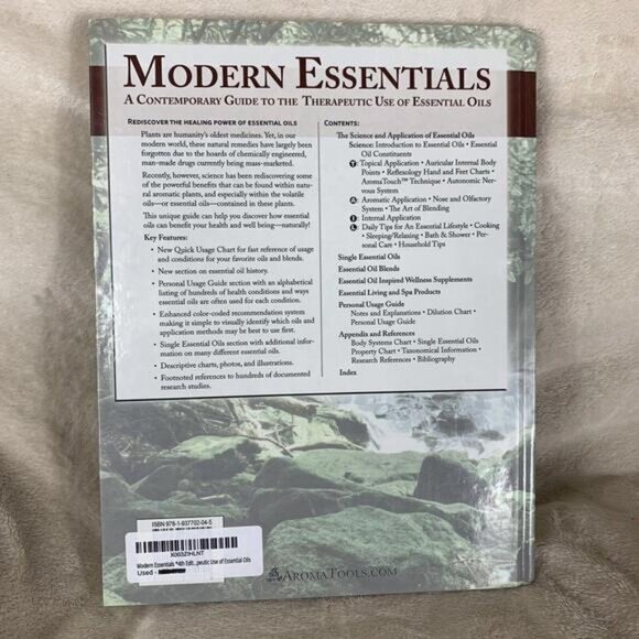 Modern Essentials A Contemporary Guide to the Therapeutic Use of Oil Book 4th Ed - Picture 2 of 9